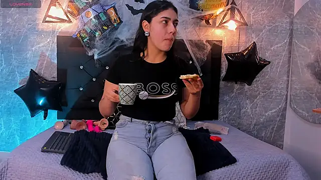 emberhodson online show from 17, 10, 2025