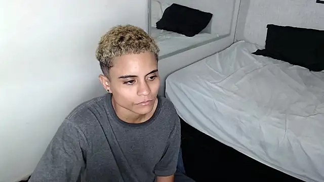Snapshot of Liiamthompson chatting on 13, 2, 2025 Liiamthompson online show from 13, 2, 2025