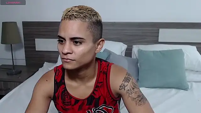 Liiamthompson online show from 17, 3, 2026