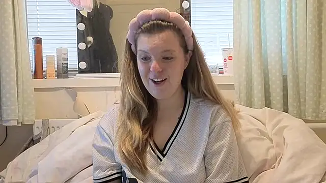 Demi WelshX online show from 20, 11, 2025