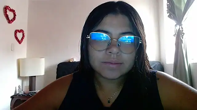 Snapshot of viccky_vick chatting on 18, 9, 2025 viccky vick online show from 18, 9, 2025