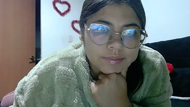 Snapshot of viccky_vick chatting on 19, 9, 2025 viccky vick online show from 19, 9, 2025