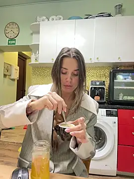 Snapshot of Anya-Ray chatting on 8, 2, 2025 Anya-Ray online show from 8, 2, 2025