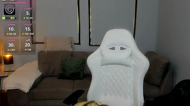 Snapshot of Anya-Ray chatting on 23, 11, 2025 Anya-Ray online show from 23, 11, 2025