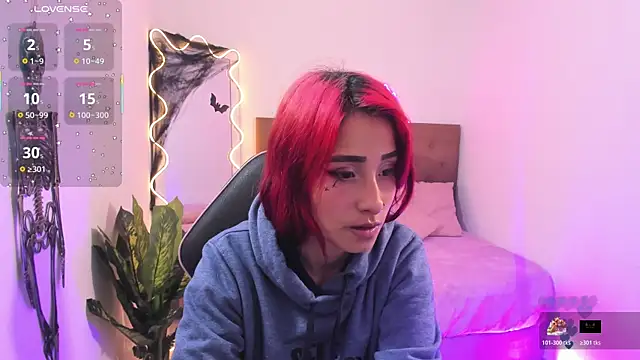 palmerfox tay online show from 6, 11, 2025