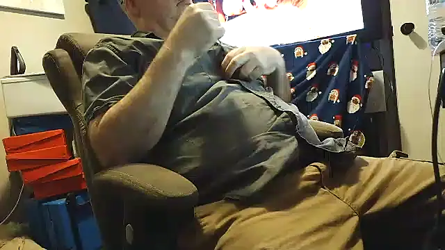 stubbydick3 online show from 4, 2, 2025