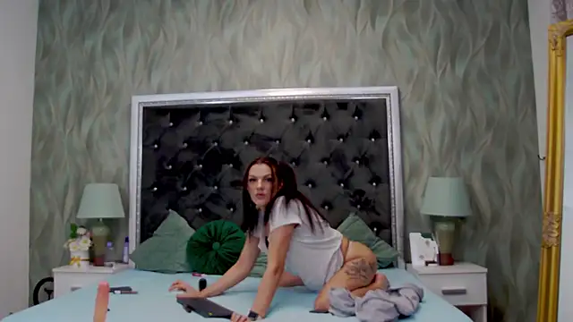 Snapshot of LissaAnn chatting on 21, 2, 2025 LissaAnn online show from 21, 2, 2025