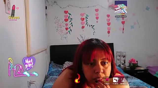 Snapshot of alexandraluv chatting on 3, 2, 2026 alexandraluv online show from 3, 2, 2026