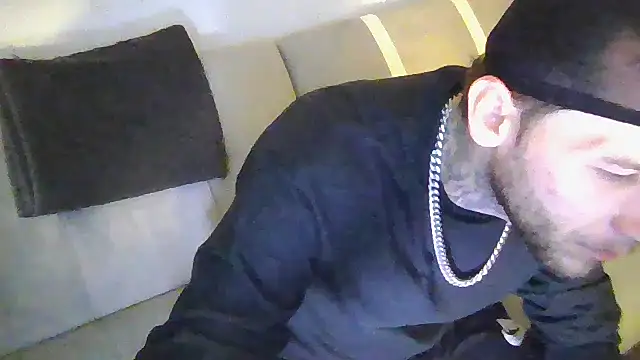 cruz815 online show from 5, 12, 2025