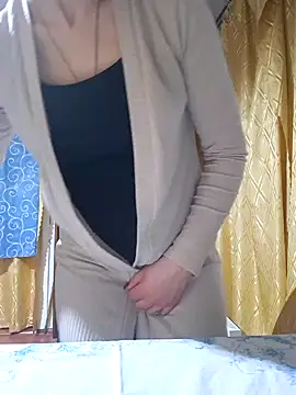 Snapshot of Belladonna253 chatting on 12, 2, 2025 Belladonna253 online show from 12, 2, 2025