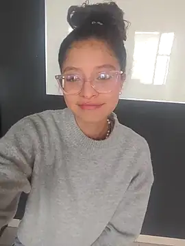 mac-sara online show from 9, 3, 2025