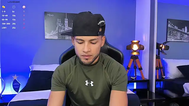 Max Conor1 online show from 8, 10, 2025