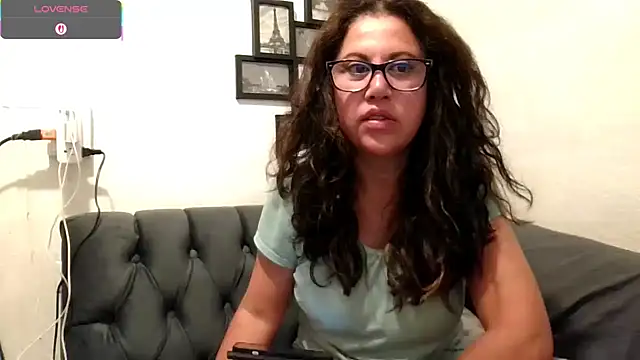 MirandaLatinaLovely online show from 18, 11, 2025