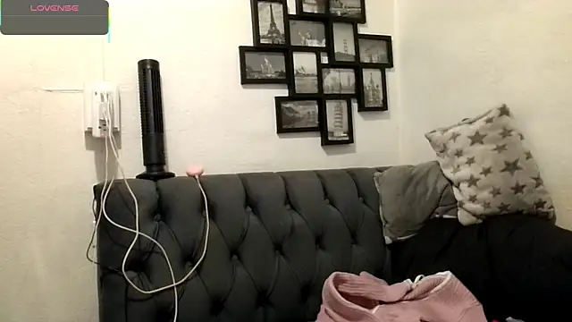 MirandaLatinaLovely online show from 21, 2, 2026