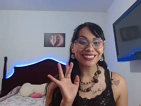 AloLovely  online show from 6, 5, 2026