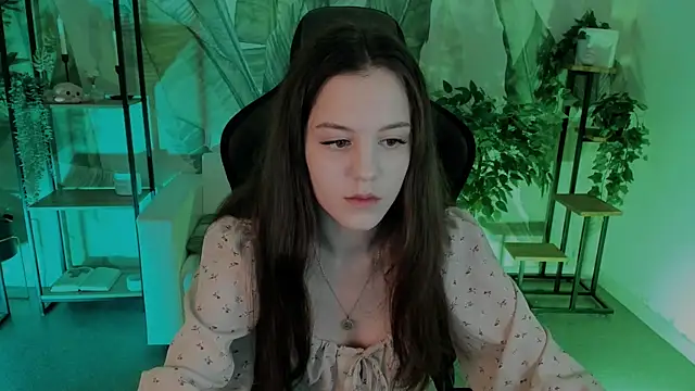 MilaStoyne online show from 14, 2, 2025