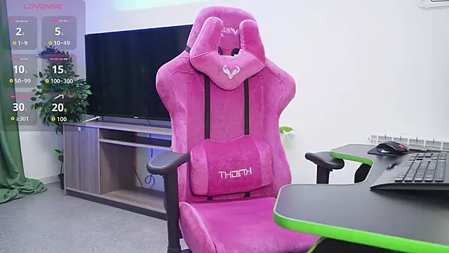 MilaStoyne online show from 11, 9, 2025