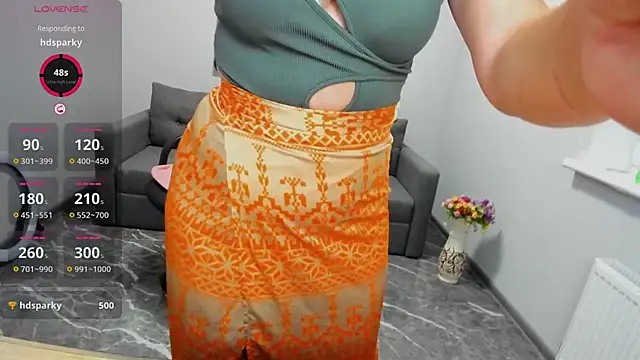 Snapshot of Mira_Whites chatting on 11, 6, 2026 Mira Whites online show from 11, 6, 2026