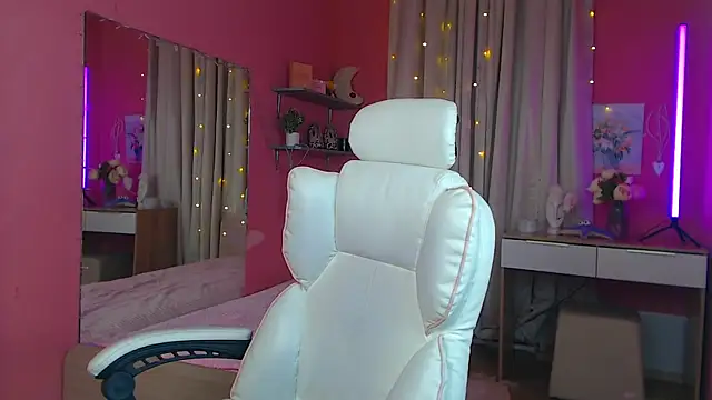 Snapshot of Jenny_Smit chatting on 19, 2, 2025 Jenny Smit online show from 19, 2, 2025