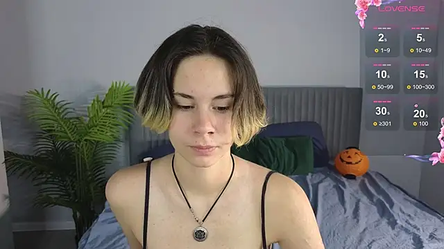 BettyCarter07 online show from 4, 11, 2025