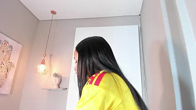 Snapshot of Roxy_Stonee chatting on 7, 7, 2026 Roxy Stonee online show from 7, 7, 2026