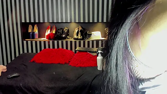 Snapshot of Mara_Gonzalez chatting on 8, 5, 2026 Mara Gonzalez online show from 8, 5, 2026