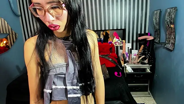 Snapshot of Mara_Gonzalez chatting on 8, 6, 2026 Mara Gonzalez online show from 8, 6, 2026