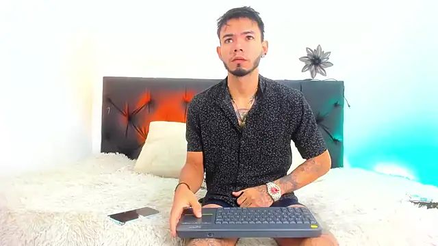 Snapshot of Niick01_ chatting on 12, 3, 2025 Niick01 online show from 12, 3, 2025