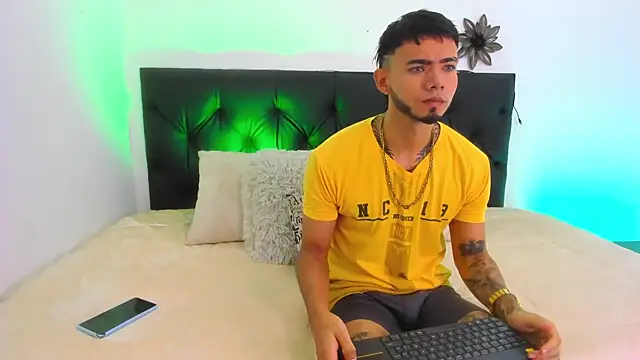 Snapshot of Niick01_ chatting on 16, 3, 2025 Niick01 online show from 16, 3, 2025