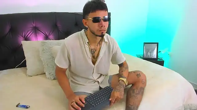 Snapshot of Niick01_ chatting on 22, 3, 2025 Niick01 online show from 22, 3, 2025