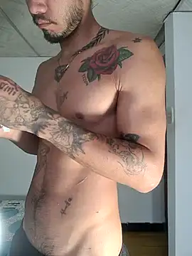 Snapshot of Niick01_ chatting on 13, 10, 2025 Niick01 online show from 13, 10, 2025