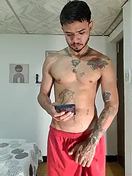 Snapshot of Niick01_ chatting on 21, 10, 2025 Niick01 online show from 21, 10, 2025