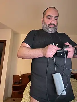 fuocovivo4 online show from 18, 2, 2025