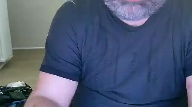 fuocovivo4 online show from 13, 3, 2025