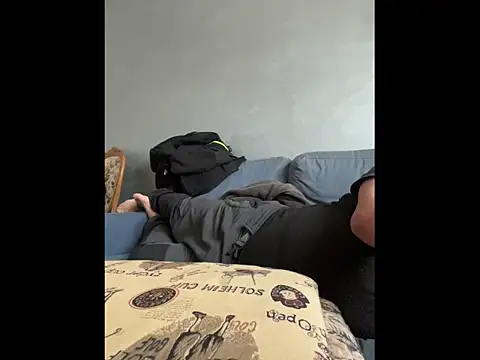 fuocovivo4 online show from 6, 1, 2026