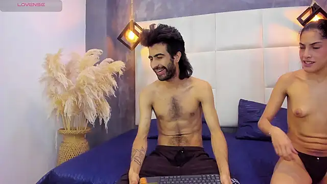 Snapshot of Arah_issaa chatting on 28, 10, 2025 Arah issaa online show from 28, 10, 2025