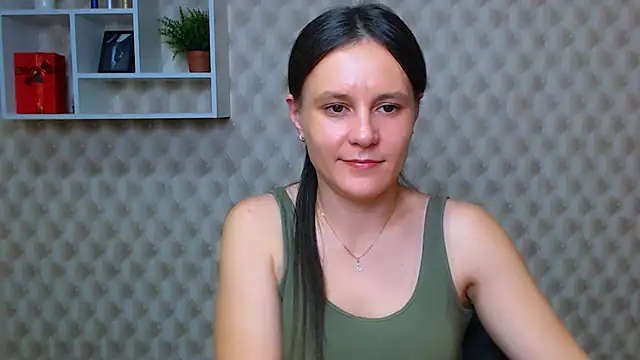 ValeriaHeart  online show from 5, 12, 2025