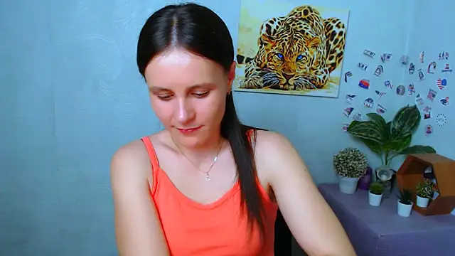 ValeriaHeart  online show from 5, 3, 2026