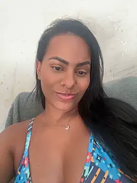 Snapshot of Vivymarques chatting on 5, 2, 2025 Vivymarques online show from 5, 2, 2025