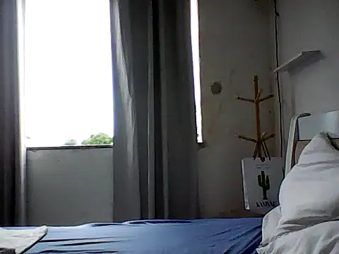 Snapshot of Vivymarques chatting on 4, 10, 2025 Vivymarques online show from 4, 10, 2025