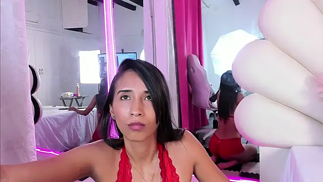 Keyla  Jones online show from 7, 2, 2025