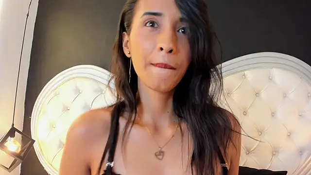 Keyla  Jones online show from 18, 3, 2025