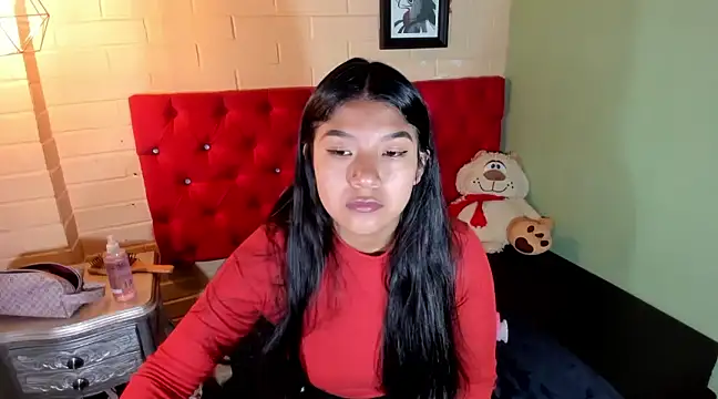 ScarletKray online show from 5, 3, 2025