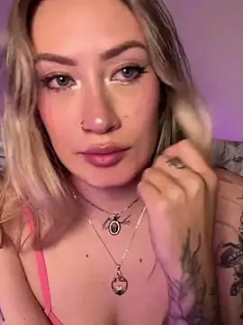 Snapshot of Lally_Valencia__ chatting on 20, 3, 2025 Lally Valencia online show from 20, 3, 2025