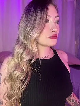 Snapshot of Lally_Valencia__ chatting on 27, 7, 2026 Lally Valencia online show from 27, 7, 2026