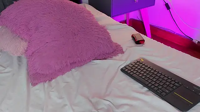 Violetta Ficher online show from 19, 3, 2026