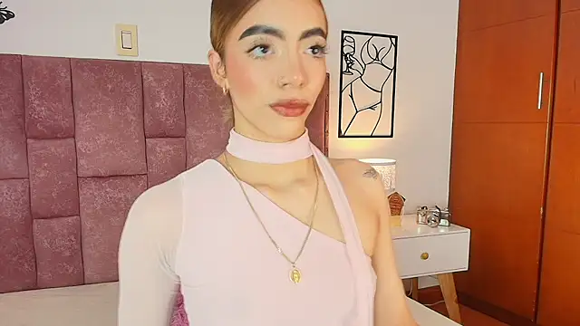 Snapshot of Violetta_Ficher chatting on 19, 7, 2026 Violetta Ficher online show from 19, 7, 2026