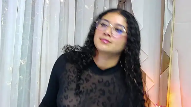 Snapshot of GinevraCarusso chatting on 20, 9, 2025 GinevraCarusso online show from 20, 9, 2025