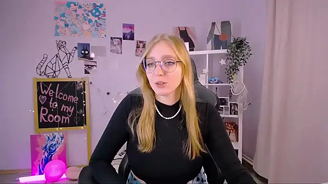 Snapshot of VeronicaAndersen chatting on 19, 2, 2025 VeronicaAndersen online show from 19, 2, 2025