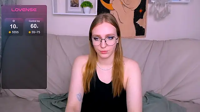 Snapshot of VeronicaAndersen chatting on 10, 3, 2025 VeronicaAndersen online show from 10, 3, 2025